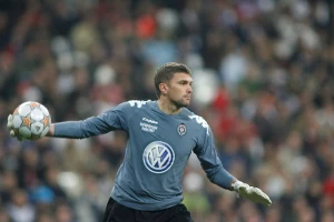 FK Železničar: Kupi potpisan dres Aleksandra Mitrovića i pomozi Darku Božoviću!